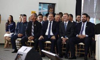 Deputados estaduais eleitos em 2018 são diplomados pelo TRE