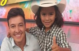 É de  Rondônia o Locutor Mirim mais jovem do Brasil e está agora no Domingo do Faro