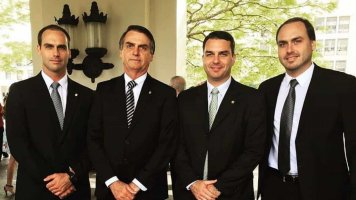 Filhos e 'despreparo' incomodam eleitores de Bolsonaro
