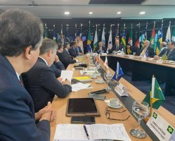 Pressionado por governadores, governo federal diz que vai discutir impostos do...