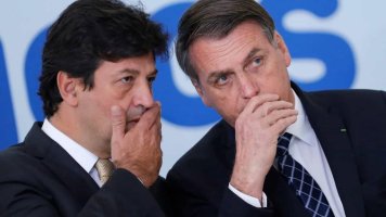 Mandetta avisa equipe que será demitido e que Bolsonaro procura substituto