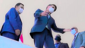 Em vídeo de reunião ministerial, Bolsonaro teria dito 'Não vou esperar f.... alguém...