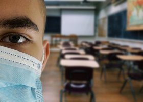 Escolas e faculdades de RO que não derem desconto a alunos terão de pagar multa de R$ 7...
