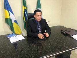 Rolim de Moura: Aldo Júlio anuncia compra de 20 mil doses de vacina para combater...