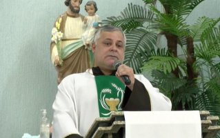 Frei Cleidimar recebe alta hospitalar e segue tratamento em casa