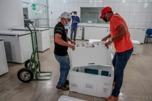 Rondônia recebe remessa com 51.200 doses de vacinas contra covid-19