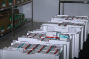 Rondônia recebe 53,7 mil doses de vacina da AstraZeneca para aplicação da 2ª dose...