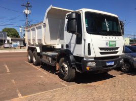 Rolim de Moura recebe caminhão caçamba para agricultura