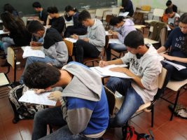 Aulas presenciais devem retornar em setembro nas escolas municipais de Rolim de Moura