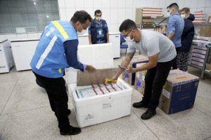 Rondônia recebe nova remessa com 37,8 mil doses de vacinas contra covid-19