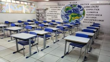 GREVE SANITÁRIA: Trabalhadores da educação resolvem pelo não retorno das aulas...