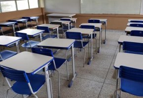 Estado entra na Justiça para forçar professores a retornar às salas de aula na...