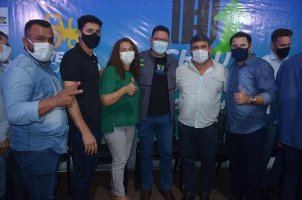 Durante lançamento do 'Thau Poeira' em Cacoal, prefeito Jurandir e vice Nei cobram...