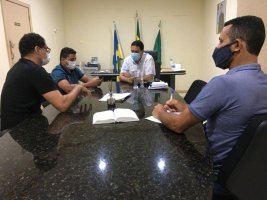 Prefeito Aldo Júlio busca parceria com Detran para melhoria da sinalização de...