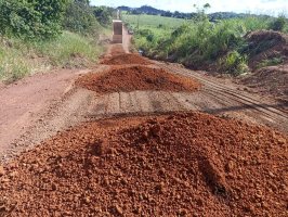 Secretária de Obras de Rolim de Moura recupera linha 172 norte