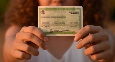 Prazo para tirar título de eleitor e regularizar pendências termina nesta quarta (4);...