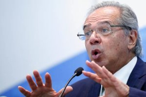 Campanha de Bolsonaro culpa Guedes por avanço de Lula em pesquisas e cobra 'cavalo de...
