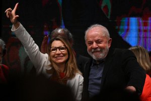 Gaby Amarantos, Martinho da Vila e Tereza Cristina devem cantar após posse de Lula em...