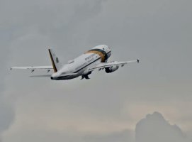 Bolsonaro 'sai do país' para 'tirar férias' nos Estados Unidos e não passará faixa...