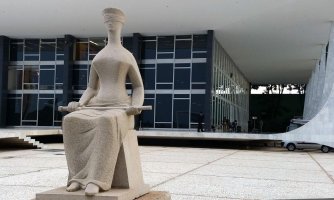 Aprovado pela Câmara em dezembro, Lula sanciona aumento de salário para ministros do STF