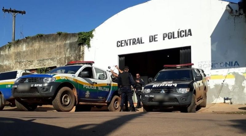 Três jovens são presos por tráfico de drogas em Porto Velho
