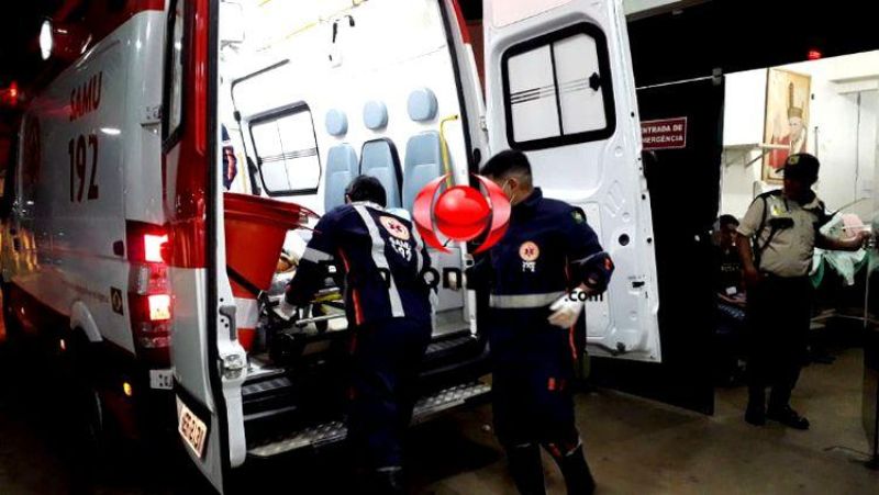 Adolescente alvejado com vários tiros morre no hospital