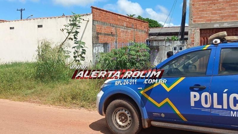 Mulher foi encontrada morta em quintal de residência no bairro Boa Esperança, em Rolim de Moura