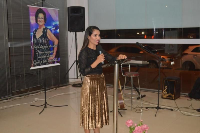 ROLIM DE MOURA: Wilson Britto lança livro "Irene Cruz" e Instituto Canopus faz doação para Mulheres de Lenço ROLIM DE MOURA: Wilson Britto lança livro "Irene Cruz" e Instituto Canopus faz doação para Mulheres de Lenço