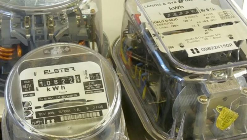 Dupla é presa ao tentar instalar Dupla é presa ao tentar instalar