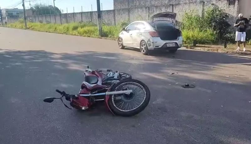 Câmera registra colisão que deixou duas pessoas gravemente feridas em Porto Velho Câmera registra colisão que deixou duas pessoas gravemente feridas em Porto Velho