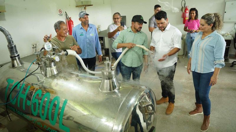 Marcelo Cruz valoriza importância de usina da Emater para produção leiteira em Rondônia Marcelo Cruz valoriza importância de usina da Emater para produção leiteira em Rondônia
