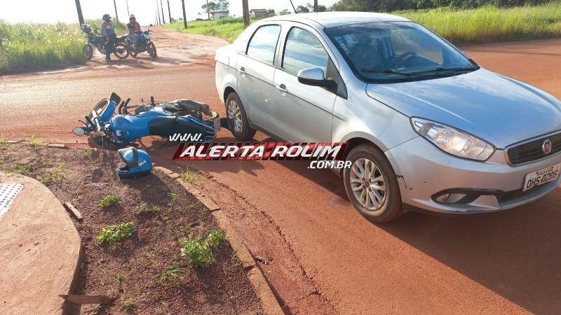 Passageira de mototáxi fica ferida após colisão com carro, em Rolim de Moura Passageira de mototáxi fica ferida após colisão com carro, em Rolim de Moura