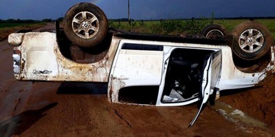 CAPOTAMENTO: Prefeito e vereador sofrem acidente em Rondônia