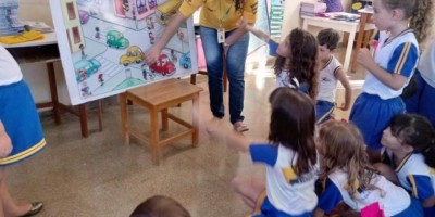 Detran ministra palestras em escolas de Rolim de Moura