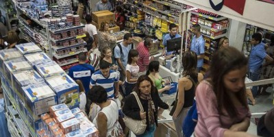 Pagamento do 13º salário injeta R$ 211,2 bilhões na economia