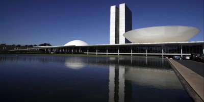 Um terço do Congresso eleito é alvo de investigações