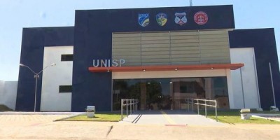 Homem é morto a facadas na varanda de casa em Ji–Paraná, RO