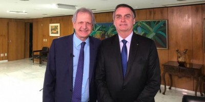 Bolsonaro fala sobre possível invasão militar na Venezuela