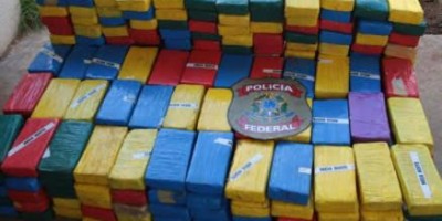 PF prende casal e apreende caminhão com 310 kg de cocaína