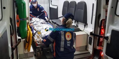 Vingança: Homem tem faca cravada nas costas durante briga