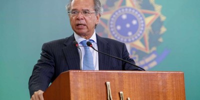 Guedes quer liberar dinheiro de conta ativa do FGTS