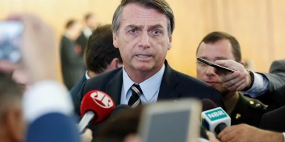 Bolsonaro diz que filho Eduardo poderia ser até chanceler