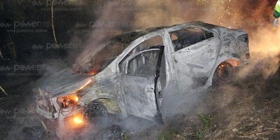 Carro capota e pega fogo na BR-163; ocupantes 'sumiram'