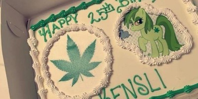 Confeiteiro erra e envia bolo de maconha para cliente