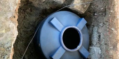 Meia tonelada de maconha é encontrada em cisterna no Rio