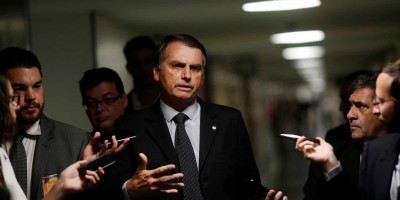 Bolsonaro diz que não falou 'nada de mais' sobre Santa Cruz