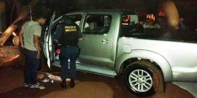 Homem é executado à tiros dentro de caminhonete em Rondônia