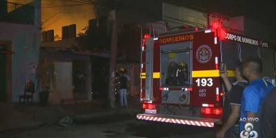 Incêndio atinge comércio no centro de Porto Velho