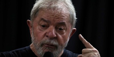 Justiça autoriza transferência de Lula para São Paulo