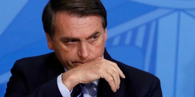 Bolsonaro chora ao lembrar atentado